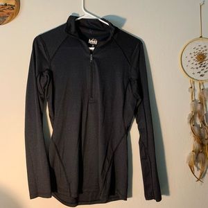 Athletic long sleeved top